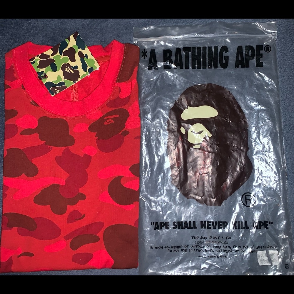 A BATHING APE (RedCamo) T